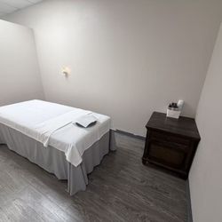 Massage palace