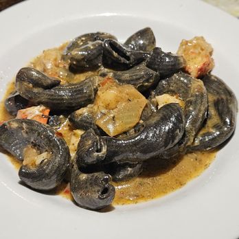 Union - Squid Ink Lumache - Italian Near Me - Pasadena, California