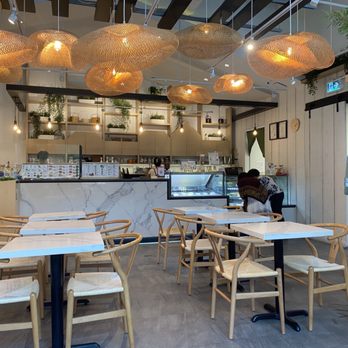 L'otus Cake Boutique - Patisserie/Cake Shop Near Me - Burnaby, British Columbia L'otus Cake Boutique - Patisserie/Cake Shop Near Me - Burnaby, British Columbia