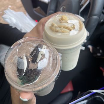 Philly Vegan - chocolate oreo and white oreo milkshake - Vegan Near Me - Richmond, Virginia Philly Vegan - chocolate oreo and white oreo milkshake - Vegan Near Me - Richmond, Virginia
