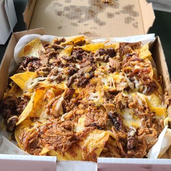 Horn Dawgs - Literally the best nachos I've ever had. - Chicken Wings Near Me - Pickering, Ontario