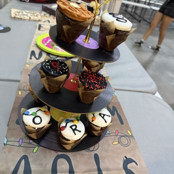 Monster Muffins - Stranger Things Cupcakes - Desserts Near Me - Huntington Beach, California Monster Muffins - Stranger Things Cupcakes - Desserts Near Me - Huntington Beach, California