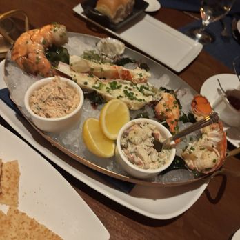 Tom Colicchio's Craftsteak - Seafood platter - Steakhouses Near Me - Las Vegas, Nevada Tom Colicchio's Craftsteak - Seafood platter - Steakhouses Near Me - Las Vegas, Nevada