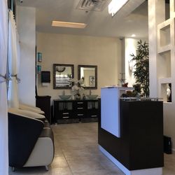 Noire The Nail Bar