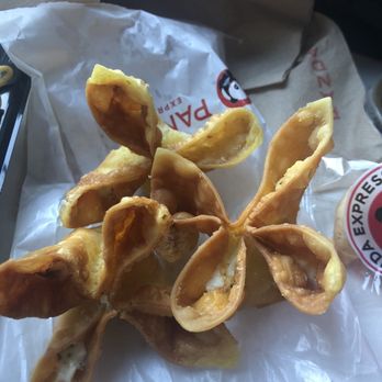 Panda Express + Tea Bar - Rangoons!! Crispy and delicious appetizers!! Delicious  try them!!! - Chinese Near Me - Pasadena, California