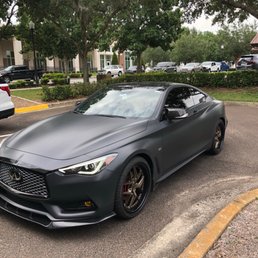 Automobile 2020 Infiniti Q 60