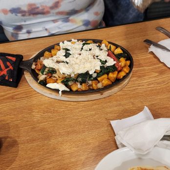 Perkins American Food - a pizza with cheese and spinach - Bakeries Near Me - Memphis, Tennessee Perkins American Food - a pizza with cheese and spinach - Bakeries Near Me - Memphis, Tennessee