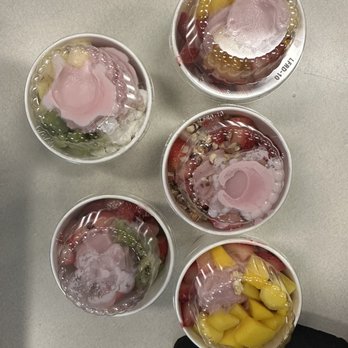 Pinkberry - Yogurts with incorrect toppings and the wrong flavored yogurt - Ice Cream & Frozen Yogurt Near Me - Long Beach, California