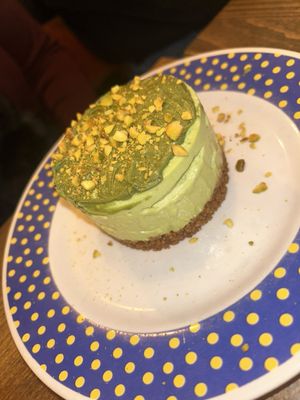 ENZA FAMIGLIA - ST.HONORÉ by null