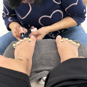 Tip & Toe - Pedicure - Nail Salons Near Me - Louisville, Kentucky