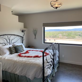 Origins Bed and Breakfast - Bedroom area of the River Room - Bed & Breakfast Near Me - Cottonwood, Arizona Origins Bed and Breakfast - Bedroom area of the River Room - Bed & Breakfast Near Me - Cottonwood, Arizona