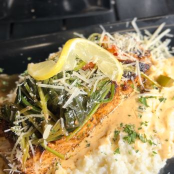 Fin & Feathers - Salmon & Grits - Soul Food Near Me - Atlanta, Georgia