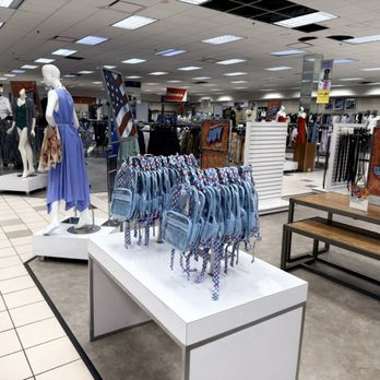 Navy Exchange-Mayport Mall - Women's clothing and other items are found aplenty here. - Shopping Centers Near Me - Jacksonville, Florida Navy Exchange-Mayport Mall - Women's clothing and other items are found aplenty here. - Shopping Centers Near Me - Jacksonville, Florida