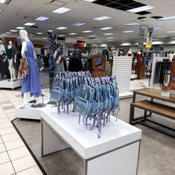 Navy Exchange-Mayport Mall - Women's clothing and other items are found aplenty here.