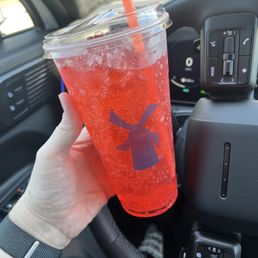 Sugar free strawberry, peach, sparkling soda