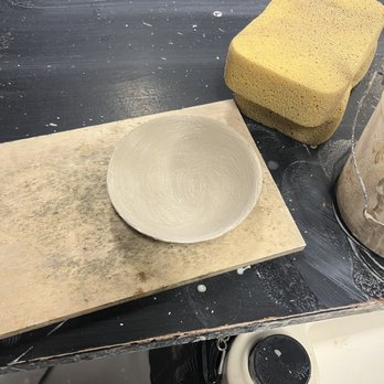Penguin Foot Pottery - Art Classes Near Me - Chicago, Illinois