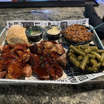Alpha Pitt Smokers - 2 entree plate with bbq brisket, bbq chicken, root beer baked beans and green beans. - Barbeque Near Me - Yorktown, Virginia