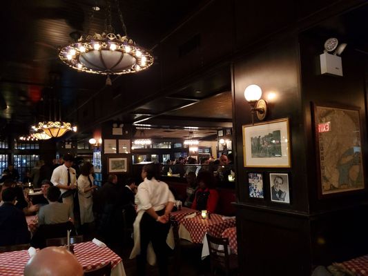 P.J. CLARKE’S - 502 Photos & 965 Reviews - 44 W 63rd St, New York, New ...