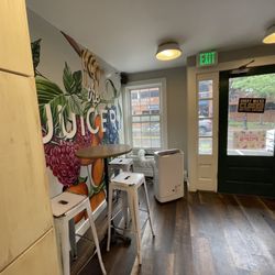 The Juicery - Seating #1