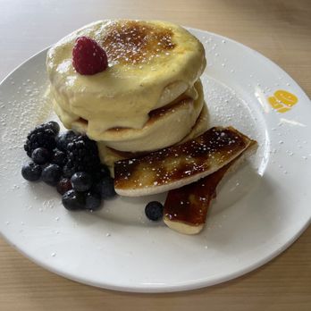 Fluffy Fluffy - Breakfast & Brunch Near Me - Miami, Florida