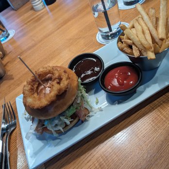 Chop Steakhouse & Bar - Chop house burger - Steakhouses Near Me - Mississauga, Ontario Chop Steakhouse & Bar - Chop house burger - Steakhouses Near Me - Mississauga, Ontario