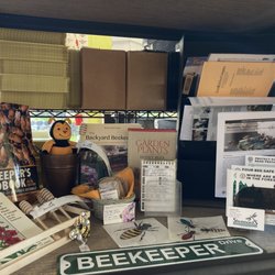 Shonnard’s - We love our beekeepers and providing great resources for them to be successful!