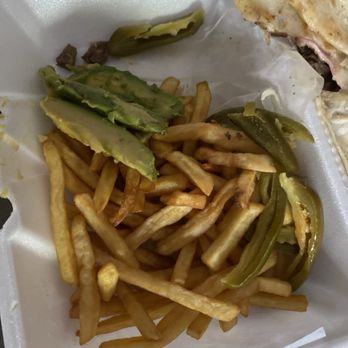 Chinelos - Pedí Azada Sincronizaday llego todo frío la papa se ve que llevaba más de una hora muy mal servicio - Mexican Near Me - Littleton, Colorado