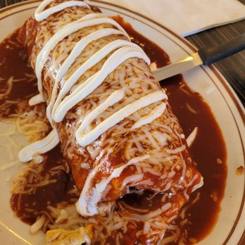 Mi Pueblo Cafe - Huge HUGE burrito!! - Waffles Near Me - Oxnard, California