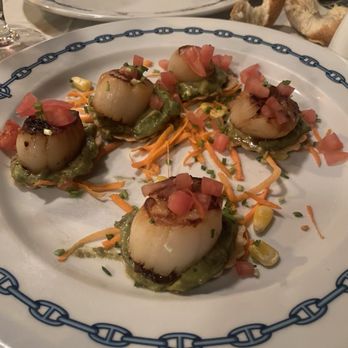 Lorenzillo's - Scallop appetizer - Seafood Near Me - Cancún, ROO