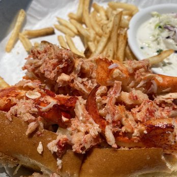 Sam's Chowder House - Lobster roll - Seafood Near Me - Half Moon Bay, California Sam's Chowder House - Lobster roll - Seafood Near Me - Half Moon Bay, California