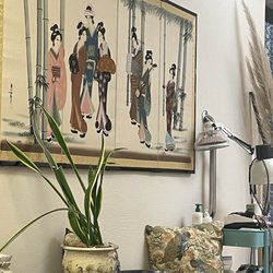 Earth Moon Acupuncture