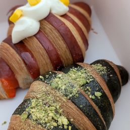 Pistachio Croissant