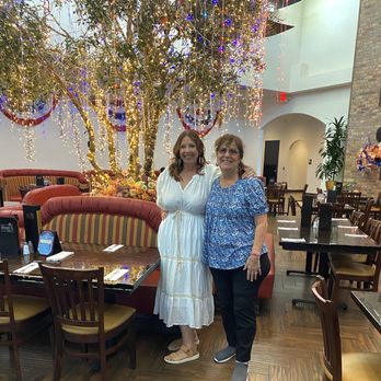 The Mexico Cafe - Pretty tree with decorations hanging. Restaurant is very large with a great outdoor patio - Salad Near Me - Temecula, California The Mexico Cafe - Pretty tree with decorations hanging. Restaurant is very large with a great outdoor patio - Salad Near Me - Temecula, California