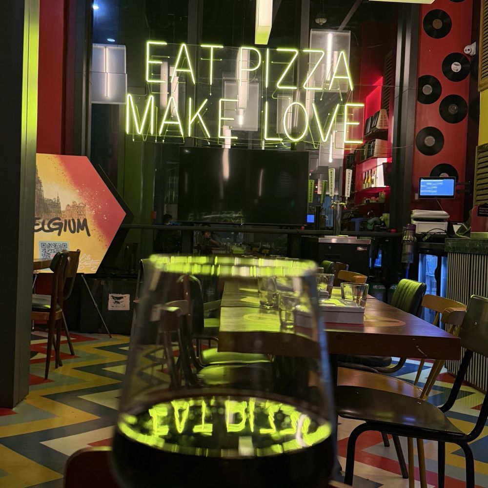 FRA Pizza - Inside decor - Pizza Near Me - Miami, Florida FRA Pizza - Inside decor - Pizza Near Me - Miami, Florida