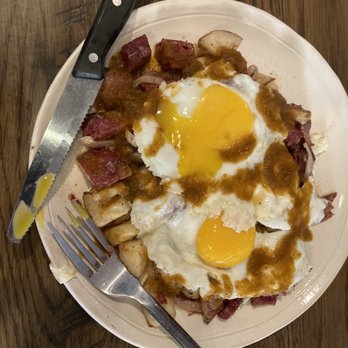 Ely's Ivy - Corned beef hash and eggs - New American Near Me - Grand Forks, North Dakota Ely's Ivy - Corned beef hash and eggs - New American Near Me - Grand Forks, North Dakota