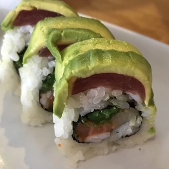 GoBistro - Friends w/ Benefits Roll - Sushi Bars Near Me - Hollywood, Florida GoBistro - Friends w/ Benefits Roll - Sushi Bars Near Me - Hollywood, Florida