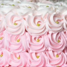 Ombre Outside of the baby shower cake