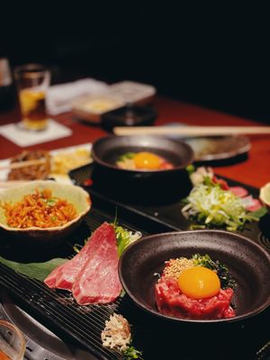 Yoroniku Ebisu by null