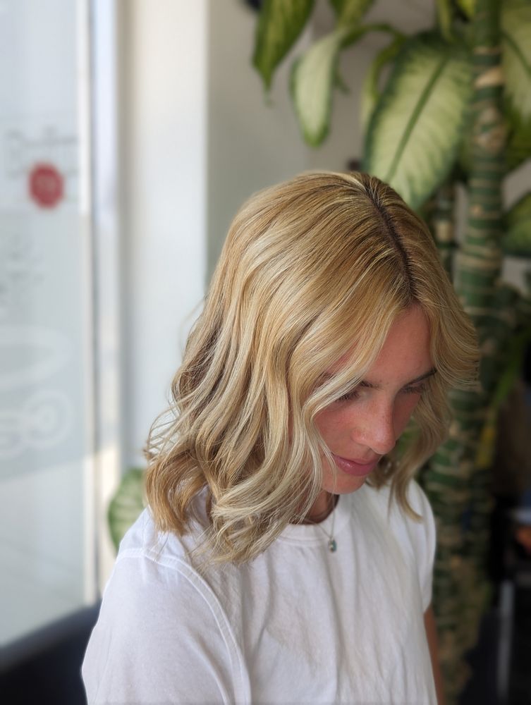 ARTISTIC SALON Updated September 2024 141 Photos 260 5255