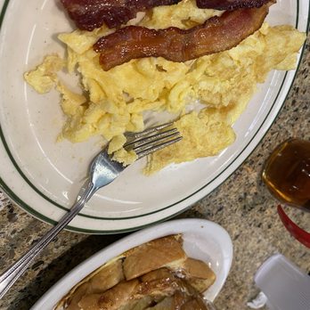 NORMS Restaurant - FRENCH TOAST n' eggs - Breakfast & Brunch Near Me - Anaheim, California