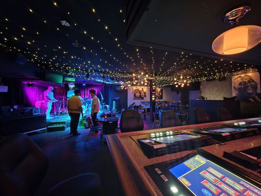 The Sand Dollar Lounge by null