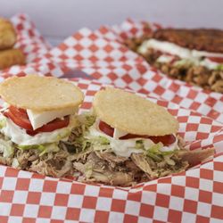 Nesticos - AREPAS,PATACONES Y TEQUEÑOS