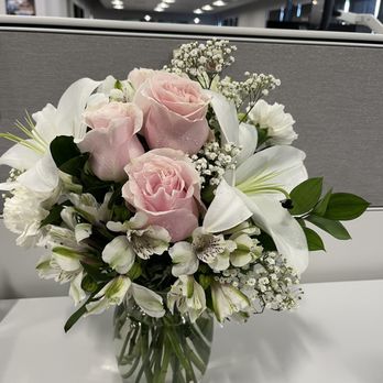 Fine Flowers - Arrive In Style Bouqet ‍ - Florists Near Me - Vancouver, Washington