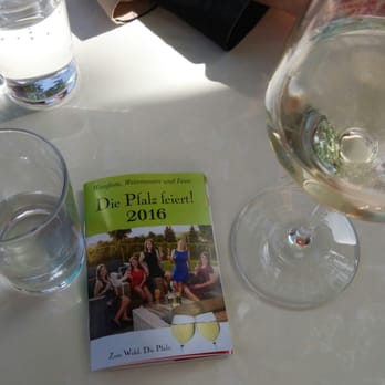 Weinmarkt - Festivals Near Me - Cologne, NW