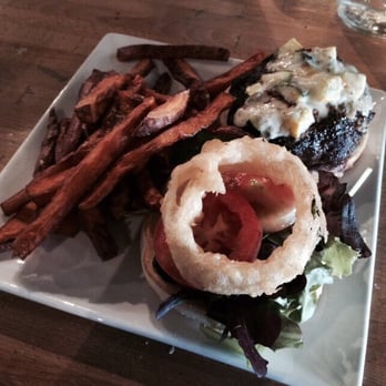 Cafe Nola - Gorgonzola Burger - Coffee & Tea Near Me - Frederick, Maryland