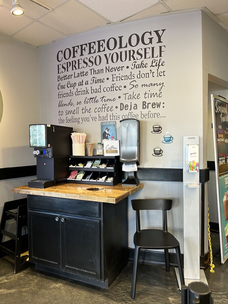 Social Coffee Shop Logo