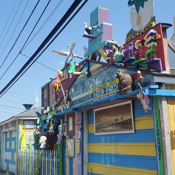 Hamtramck Disneyland - Local Flavor Near Me - Hamtramck, Michigan