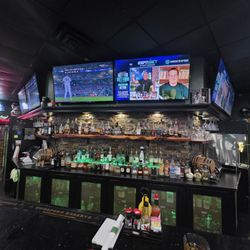 Lambeau’s Sports Bar & Grill