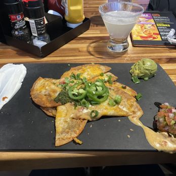 Topgolf - Top Golf's , Nacho averages nacho , $11.50 for this!  I waited 40 min for this mess.  No more - Golf Near Me - El Segundo, California