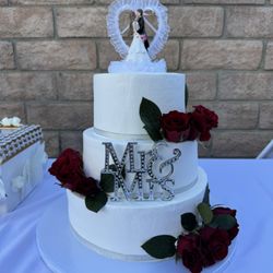Peru's Bake Shop - Weeding Cake